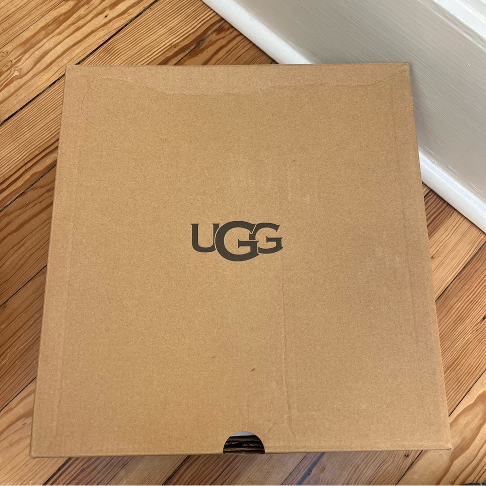 UGG high heel boots - Picture 6 of 7